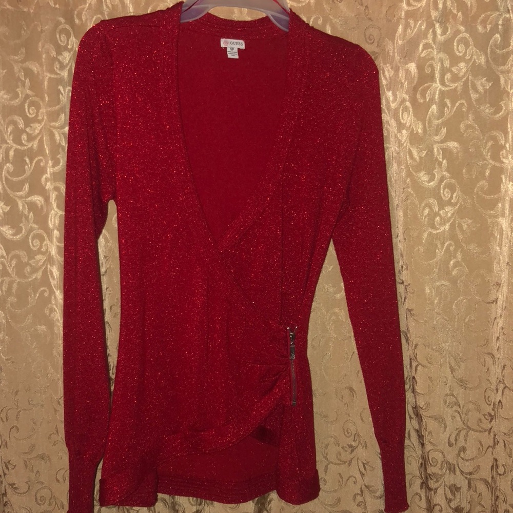 Guess vneck long sleeved shirt